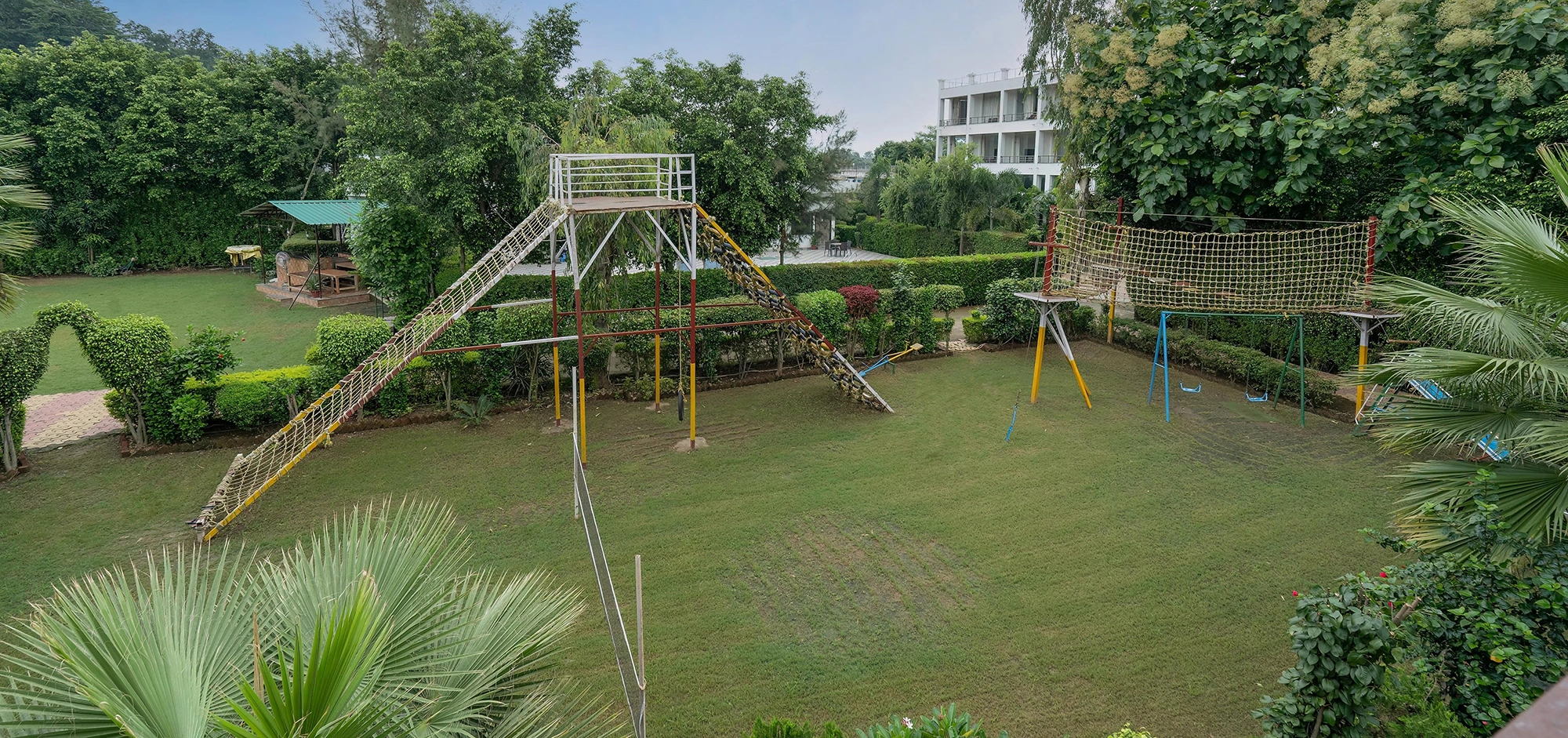 Winsome Resort 