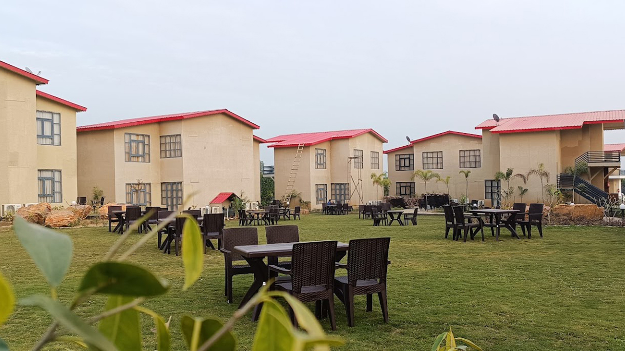 Anantum Gateway Resort