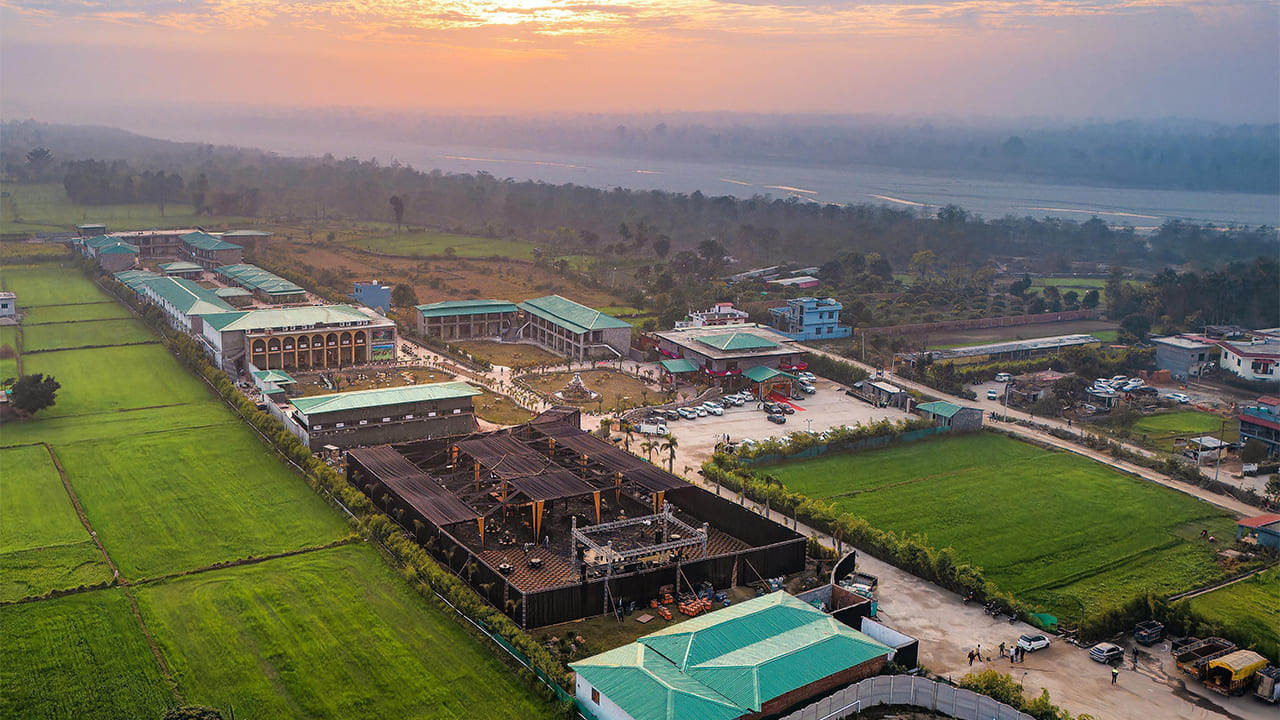 Corbett Elegant Retreat