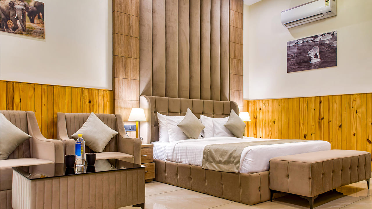 Corbett Elegant Retreat