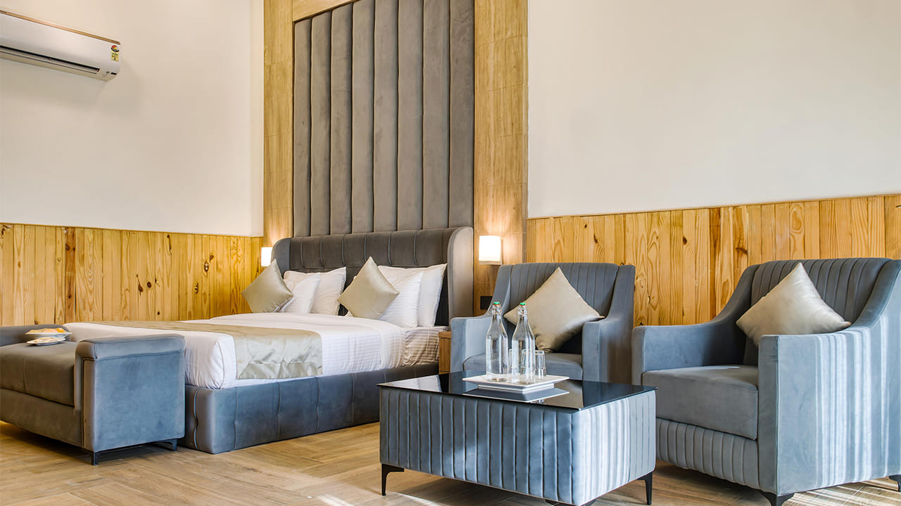 Corbett Elegant Retreat