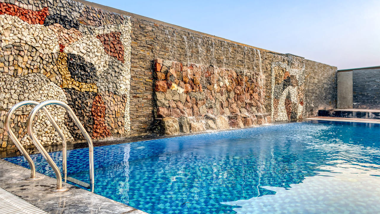 Corbett Elegant Retreat